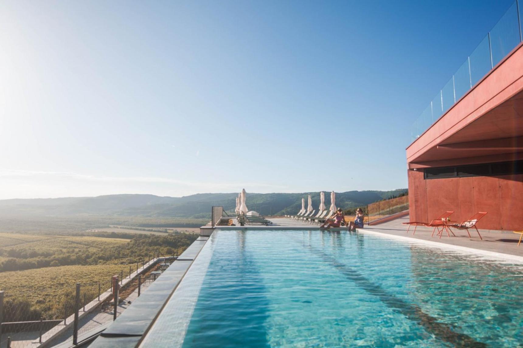Winery & Design Hotel Roxanich Motovun Bagian luar foto