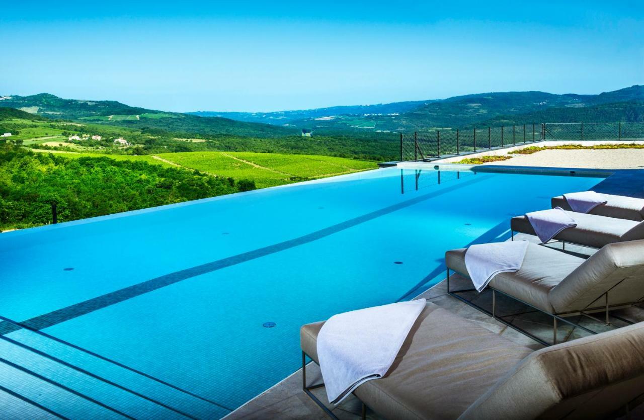 Winery & Design Hotel Roxanich Motovun Bagian luar foto